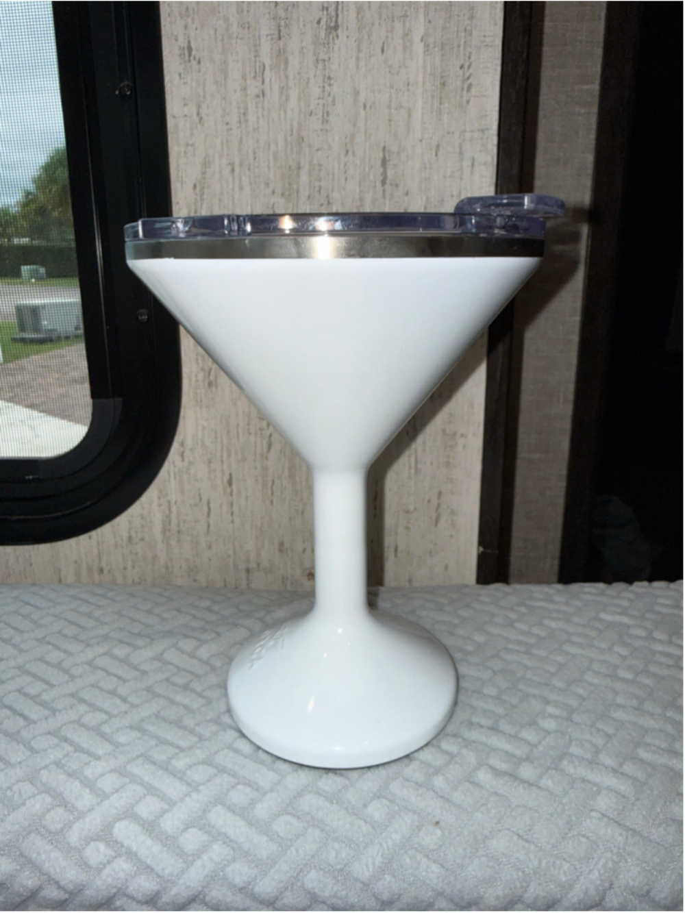 ORCA Martini Glass Drinkware One Size White Silver